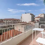 Diplomate - 2 Chambres, 15Mn Du Palais, Charmant, Balcon, Clim