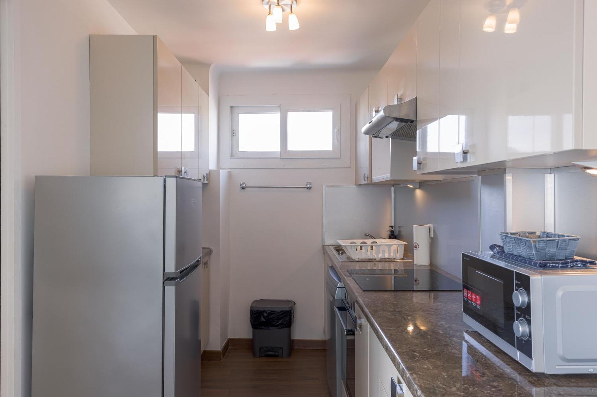 Appartement Diplomate - 2 Chambres, 15mn Du Palais, Charmant, Balcon, Clim Cannes
